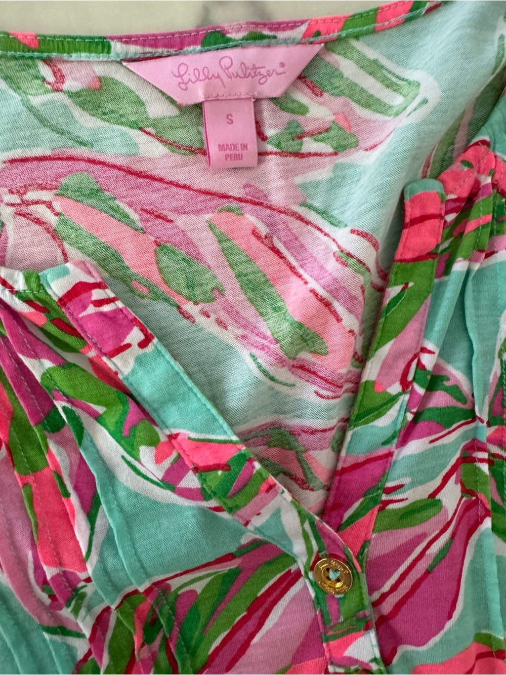 Lilly Pulitzer Dorothy “In the Vias” Print Henley Size Small 100% Pima Cotton - Picture 7 of 10